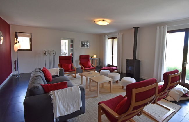 Villa With Heated Pool, Jacuzzi, Sports Field and Stunning Views - Photo 35