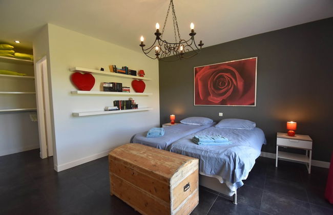Villa With Heated Pool, Jacuzzi, Sports Field and Stunning Views - Foto 10