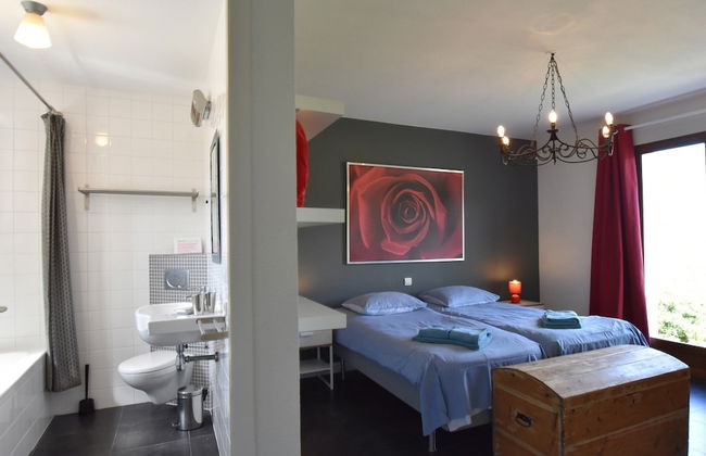 Villa With Heated Pool, Jacuzzi, Sports Field and Stunning Views - Foto 16