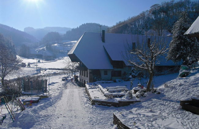 Comfortable Holiday Home in a Beautiful Location - Photo 29