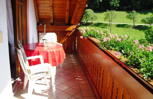 Comfortable Holiday Home in a Beautiful Location - Photo 14