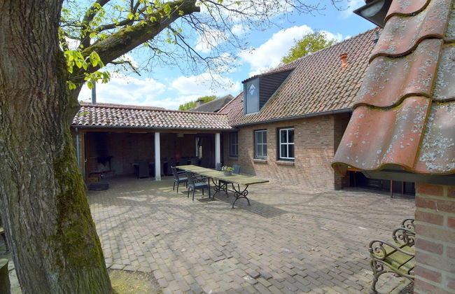 Atmospheric Country House in Asten on a Golf Course - Foto 32