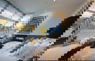 Foto 1 - Supreme Lakefront Luxury Villa