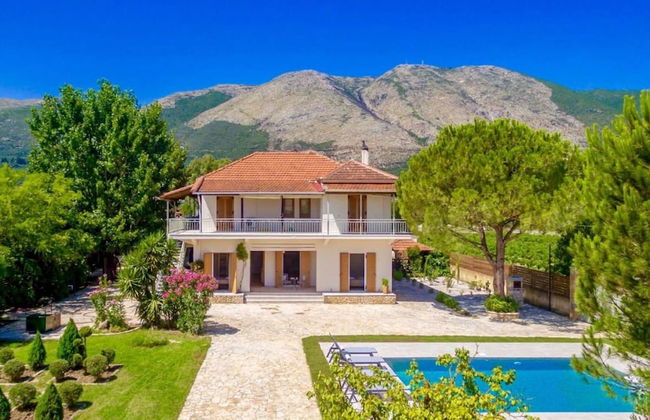 Scenic Villa in Pigadakia With Private Pool - Foto 1