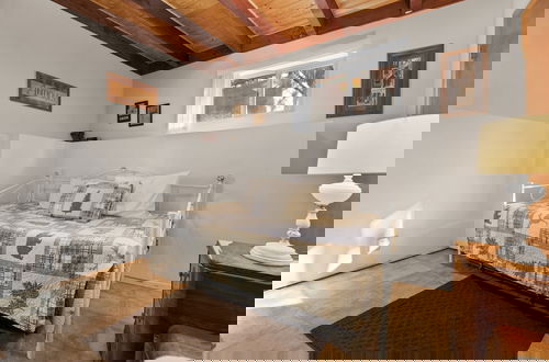 Foto 6 - Harrison's Hanger