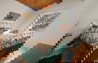 Foto 2 - Harrison's Hanger