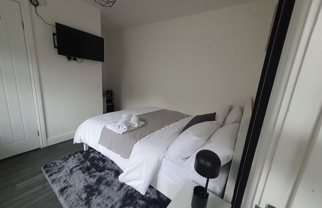 Private Room - Ensuite Bathroom - Free Parking - Foto 6