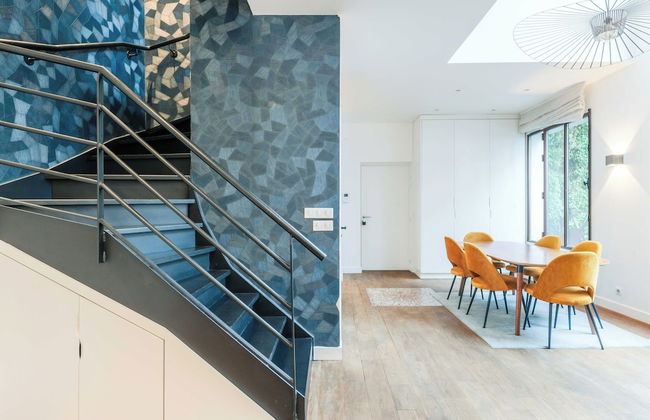 Newly Renovated Loft Bastille - Photo 22