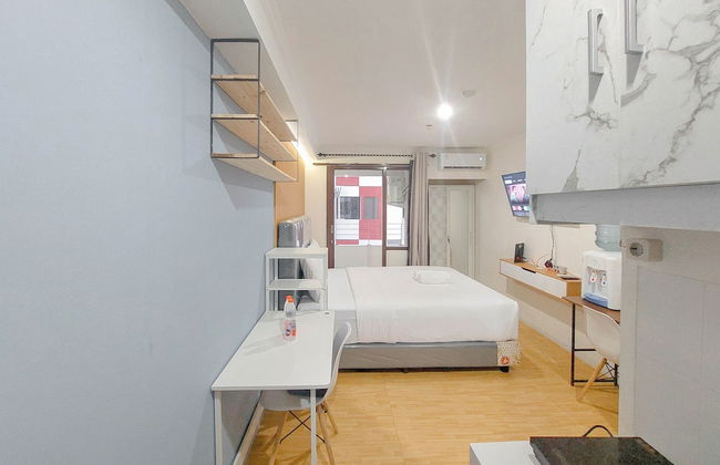 Homey And Elegant Studio At Apartment Sentraland Medan - Foto 16