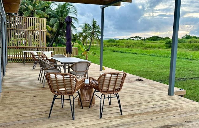 Selah Fiji - Foto 14