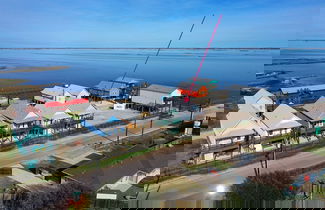 Foto 1 - Oscar s Lodge by Avantstay Dock Pool Access