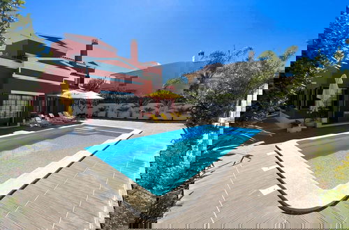 Foto 4 - Summer Villa With Heated Private Pool