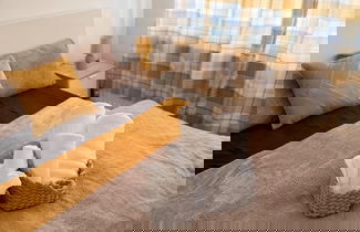 Photo 1 - Cozy one bed Apartment Near Heathrow