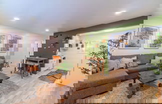 Photo 1 - Luxe Loft - UNR Pet Friendly