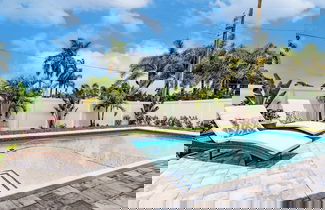 Foto 2 - Luxurious Naples 4BR w Pool by Vanderbilt Beach