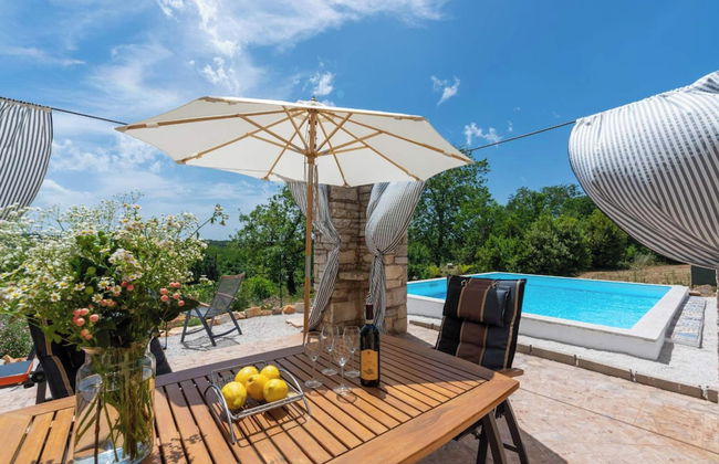 Holiday House with Pool Villa Ladybug - Foto 28