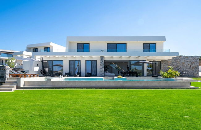 Aethra Grand- Luxury 5-bed Villa 850m From Beach - Photo 5