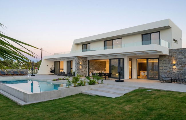 Aethra Grand- Luxury 5-bed Villa 850m From Beach - Photo 4