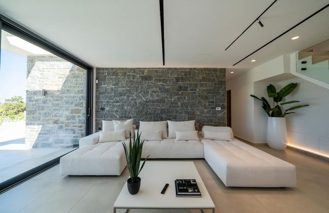 Aethra Grand- Luxury 5-bed Villa 850m From Beach - Photo 19