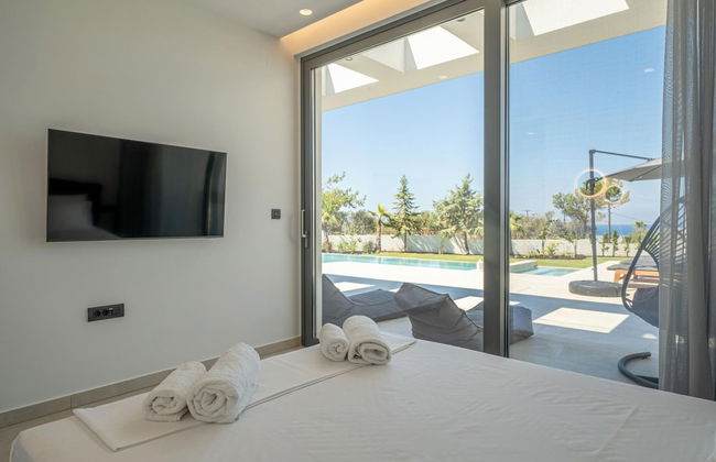 Aethra Grand- Luxury 5-bed Villa 850m From Beach - Photo 41