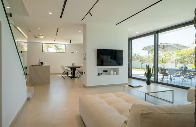 Aethra Grand- Luxury 5-bed Villa 850m From Beach - Photo 26