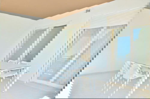 Foto 1 - Sunny and Bright Beautiful Apartment