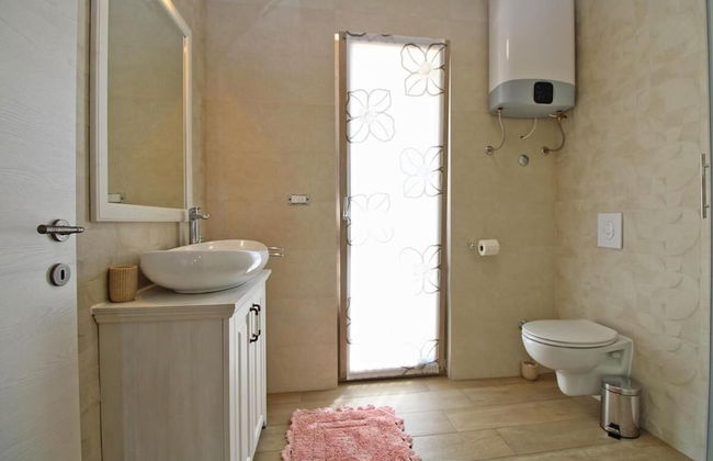 Elegant Villa With Private Pool in Bale - Foto 20