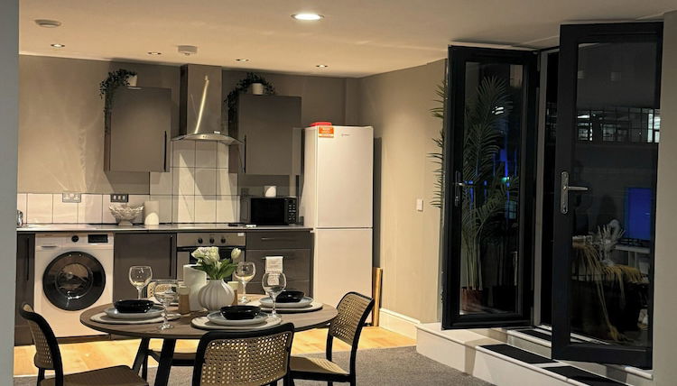 Foto 1 - Modern 2 Bedroom City Oasis in Manchester