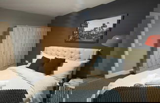 Foto 3 - Modern 2 Bedroom City Oasis in Manchester