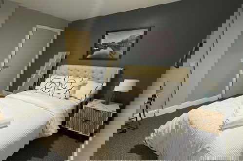 Foto 5 - Modern 2 Bedroom City Oasis in Manchester