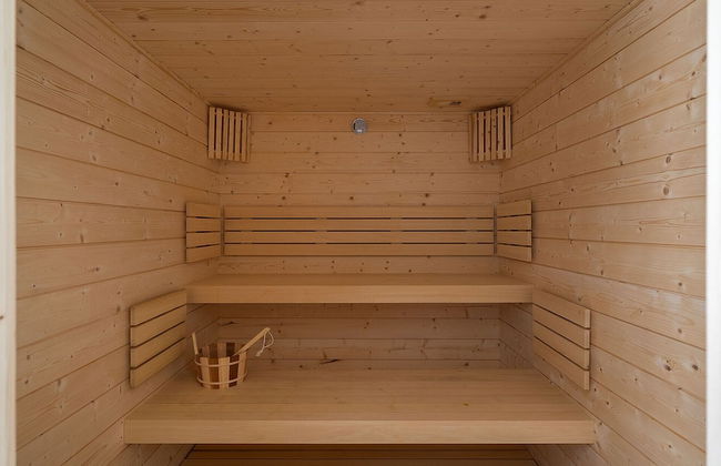 Lagos Deluxe 1 With Pool by Homing - Photo 28