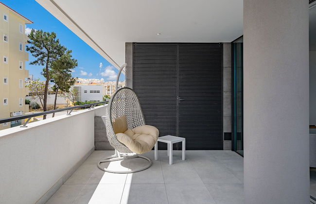 Lagos Deluxe 1 With Pool by Homing - Photo 16