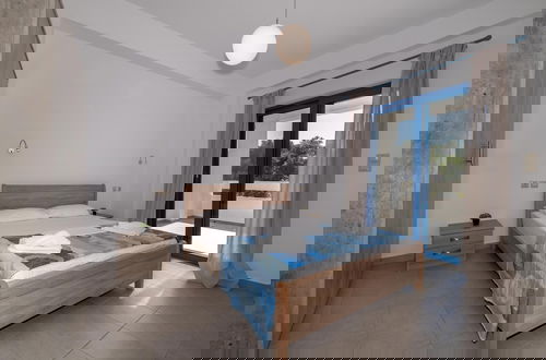 Photo 10 - Mikro Nisi Studios & Apartments