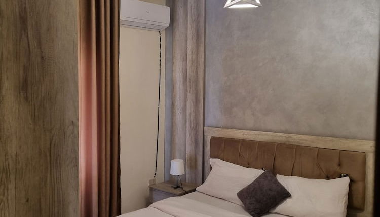 Photo 1 - Charming Amman Apartment With Central AC and Wifi