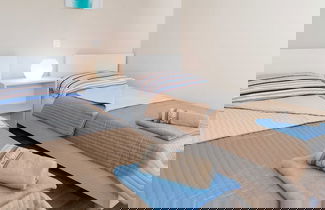 Foto 2 - Beachfront Apartments for Relaxing Getaways in Crikvenica