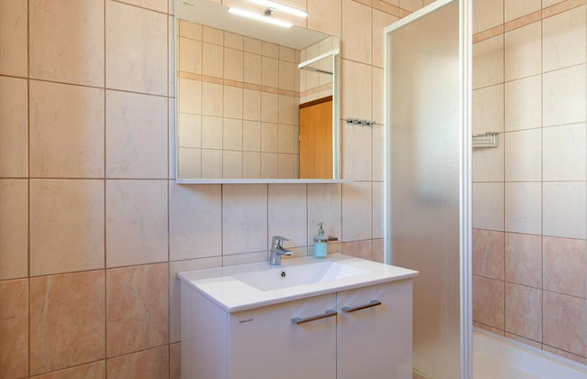 Scenic Elegant Apartments Krk With Balcony and Pool - Foto 47