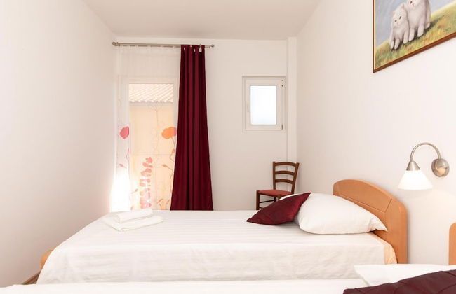 Scenic Elegant Apartments Krk With Balcony and Pool - Foto 6