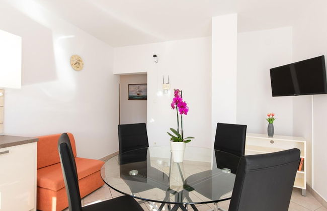 Scenic Elegant Apartments Krk With Balcony and Pool - Foto 19