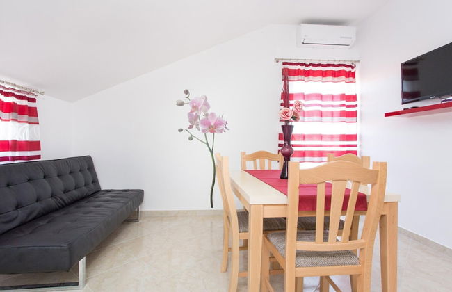 Scenic Elegant Apartments Krk With Balcony and Pool - Foto 40