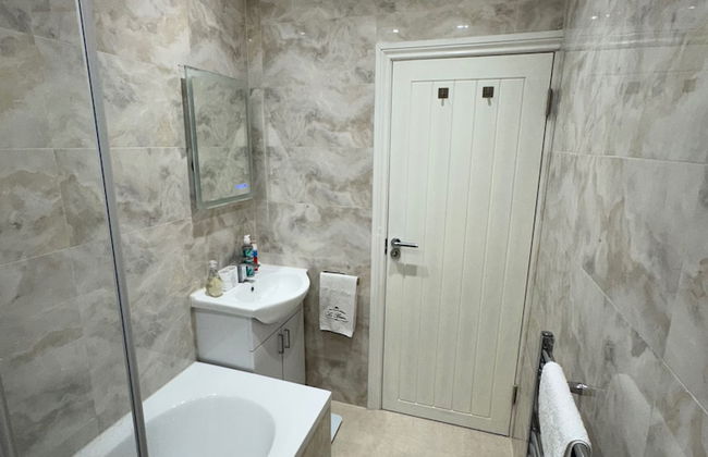 Cozy 2br-5guests-near Attractions-garden - Foto 17