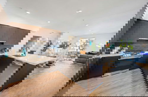 Foto 26 - Luxury 3BR Hollywood Sign View by Oneluxstay