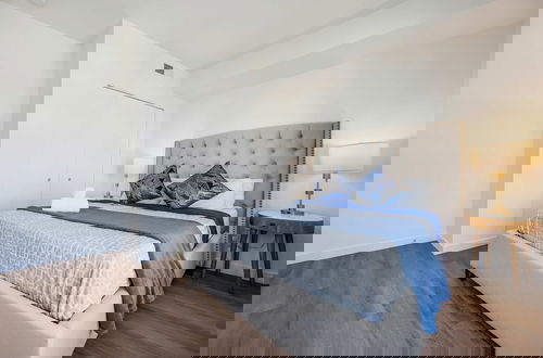 Foto 18 - Luxury 3BR Hollywood Sign View by Oneluxstay