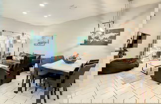 Foto 2 - Luxury Townhome Near Disney w Resort Amenities