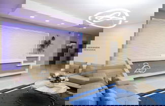 Foto 1 - Apartment with roof top pool