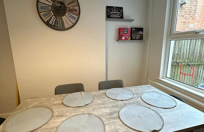 3 bed Chill Glouc With 3 Bedrooms and 1 Bathrooms - Foto 3