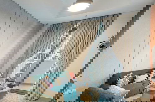 Foto 6 - 1BR Apt Near Downtown Dubai Pool Skyline Views