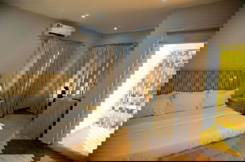 Foto 5 - Rocaville Luxury Apartments