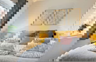 Foto 2 - Family Holiday Home With Hot Tub & Sauna Sleeps 8