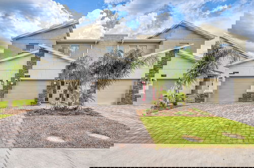 Foto 48 - Champions Gate condos by UNE