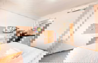 Foto 2 - Modern Studio Room At Apartment Pinewood